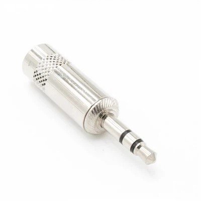 3.5mm female audio plug