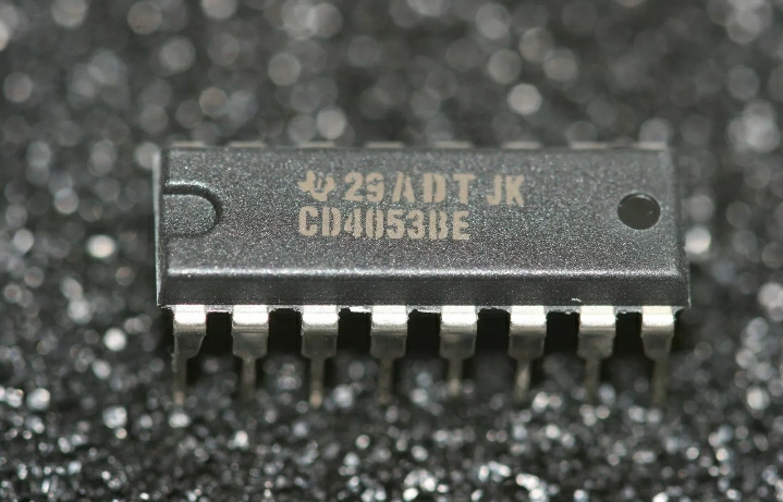 CD4053