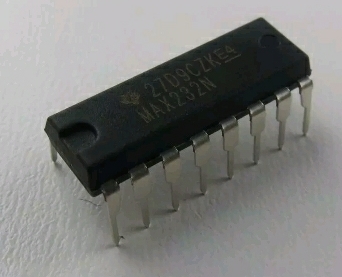 MAX232