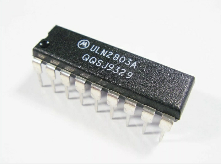 ULN2803